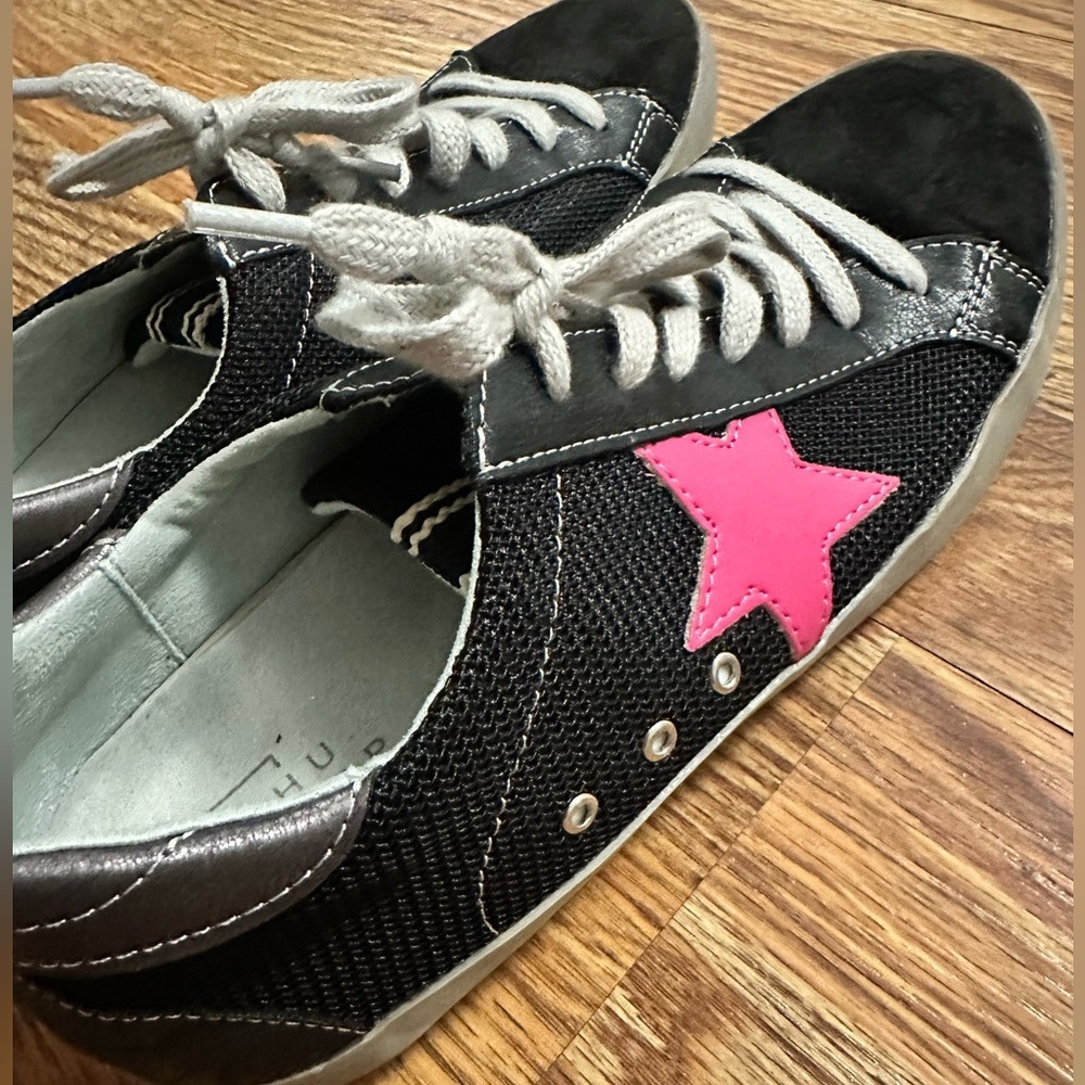 EUC Shu Shop Paula Fuchsia Sneakers Size 9
